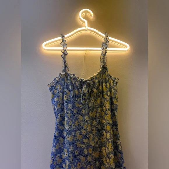 NWT Blue Floral Bodycon Ruffle Sun Dress Summer Spring SHEIN Vacation - Picture 11 of 12